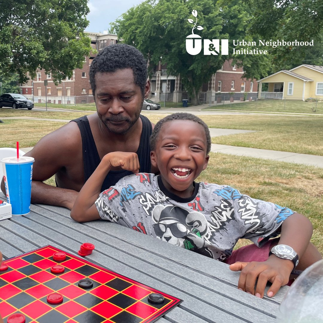 UNI_KansasCity's tweet photo. Thank you Boston Heights/Mt. Hope Neighborhood Association and Neighbors for welcoming us into your neighborhood. Special thanks to H&R Block’s #MakeEveryBlockBetter community impact platform and The H&R Block Foundation for their support of our Block Party. https://t.co/um234r1AkV