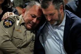 covie_93's tweet photo. Never forget that ted cruz went to Uvalde to comfort cops after the massacre. https://t.co/61xQQu0fz4