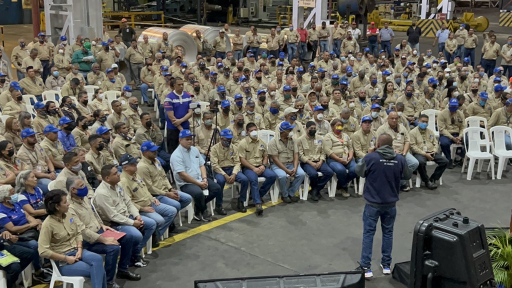Volví hoy  a mi amada AlCASA. Me siento orgulloso de lo que ha logrado la Clase Obrera Consciente que lucha sin rendirse. Sigo siendo el mismo obrero de siempre y conmigo contarán hermanos míos . Sigamos con <a href="/NicolasMaduro/">Nicolás Maduro</a> para seguir teniendo Patria Libre y Soberana <a href="/TareckPSUV/">Tareck El Aissami</a>