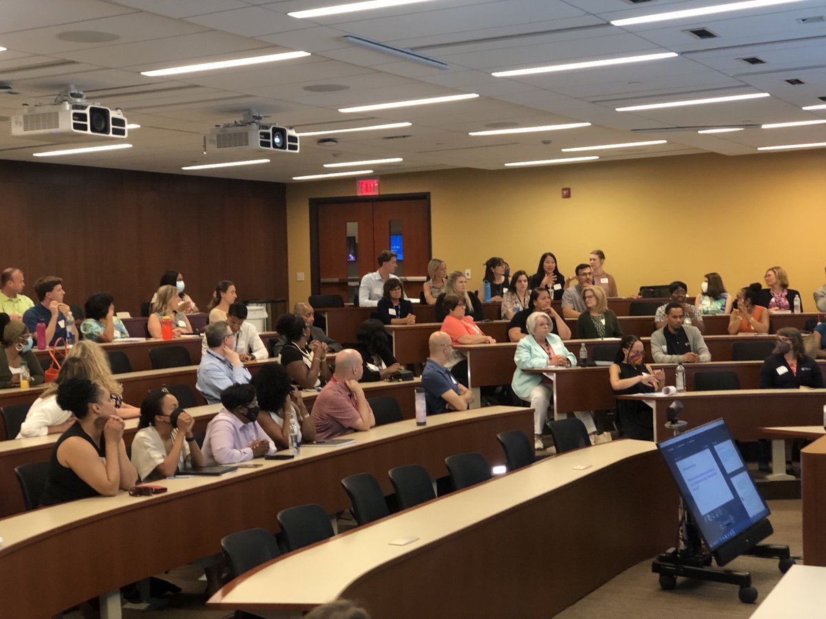 isss_penn's tweet photo. Thanks to Penn Human Resources for hosting the ISSS/iCommunicate team last Thursday for a training on intercultural interactions, communication styles, and more! Visit https://t.co/exK2dntaPG to learn how to request a training for your group or department. https://t.co/qkcryH6NCv