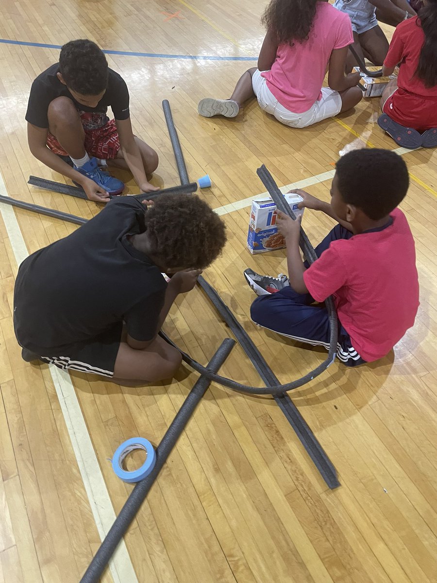 mrspanozzo's tweet photo. So proud of our students’ engineering talents! Making roller coasters under the guidance of our Homewood Science Center during Flossmoor Sd 161 Summer Academy! So impressive! Learning =Fun! Great teamwork! 😄👍🎢 @D161Supe https://t.co/WqN18cNpy8