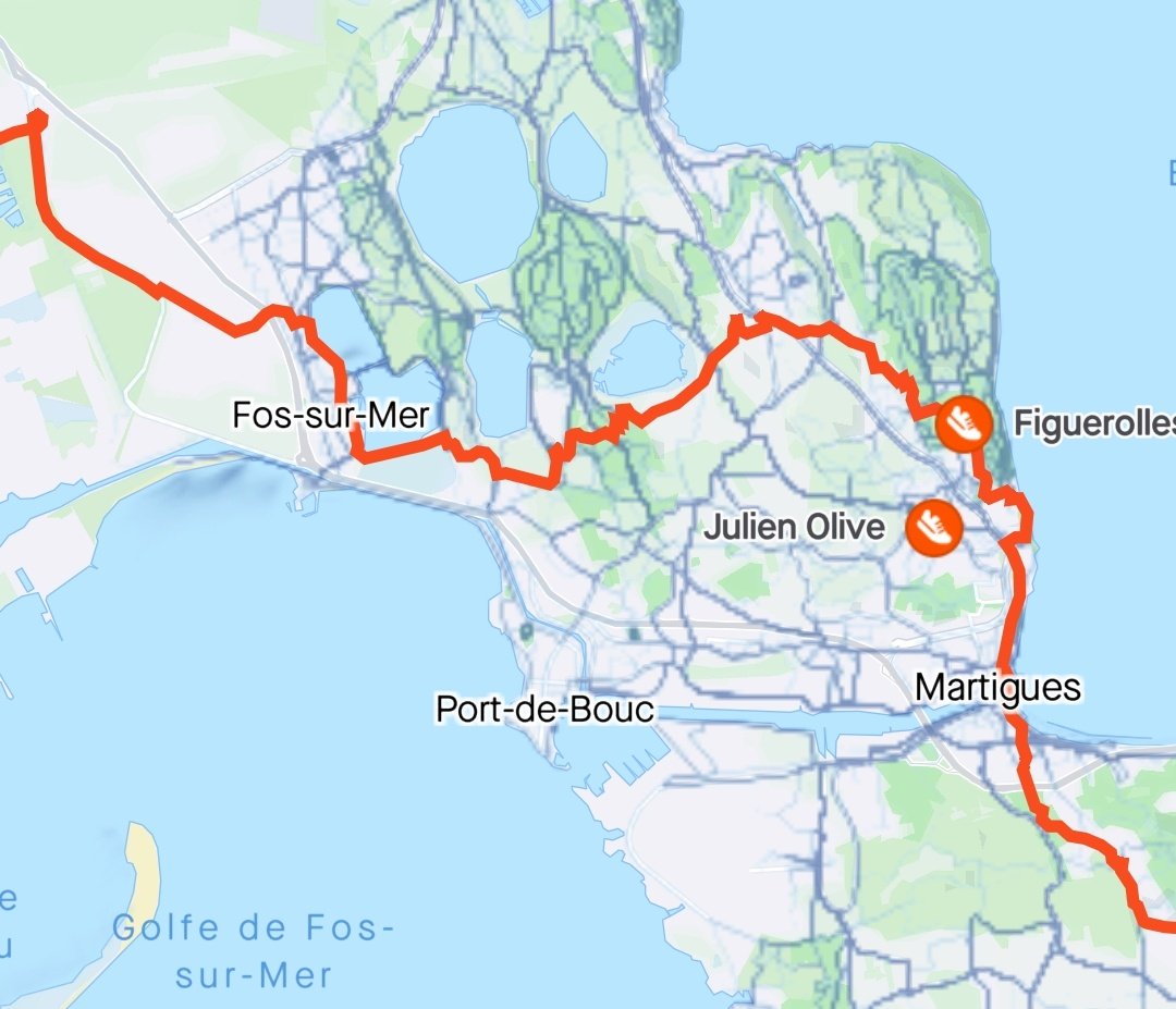 VuMars's tweet photo. @Zerf51 @rat_orleans C'est un Marseille - Montpellier avec des passages chemin de randonnée à ne pas forcément suivre entre Martigues et Marseille 🙂 mais le passage de Fos se fait en suivant les screenshots

Bonne route !

https://t.co/zMeum1tcTF https://t.co/65XBVtxBUo