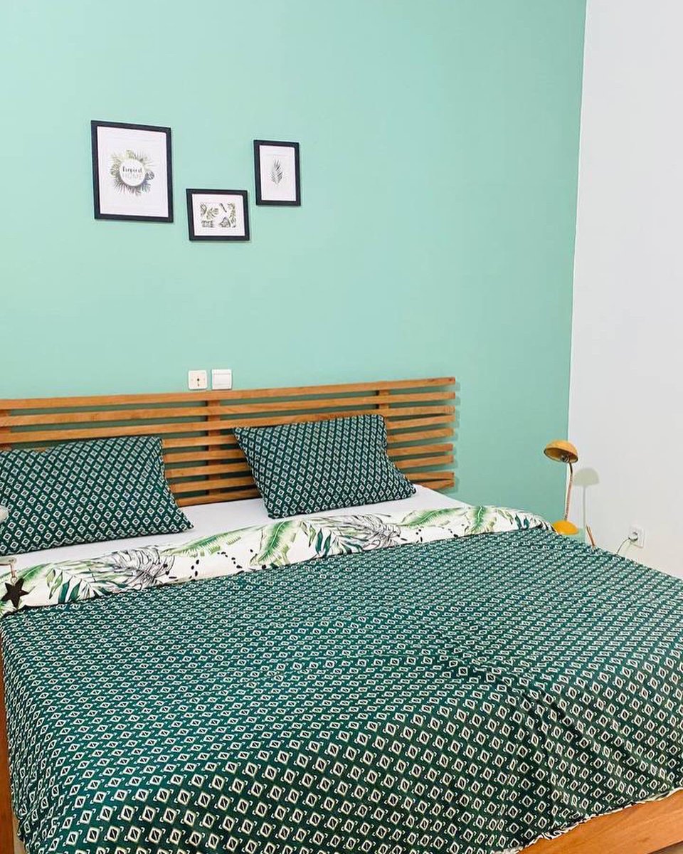 MaisonAhoe's tweet photo. Fraîche, Cosy et discrète ✨

La Tropicale se réinvente sans cesse pour votre plus grand confort.

🏷 : 29.000 Fcfa / Nuitée 

Réservation : 00228 70 07 47 20 https://t.co/J1YmQz4zyO