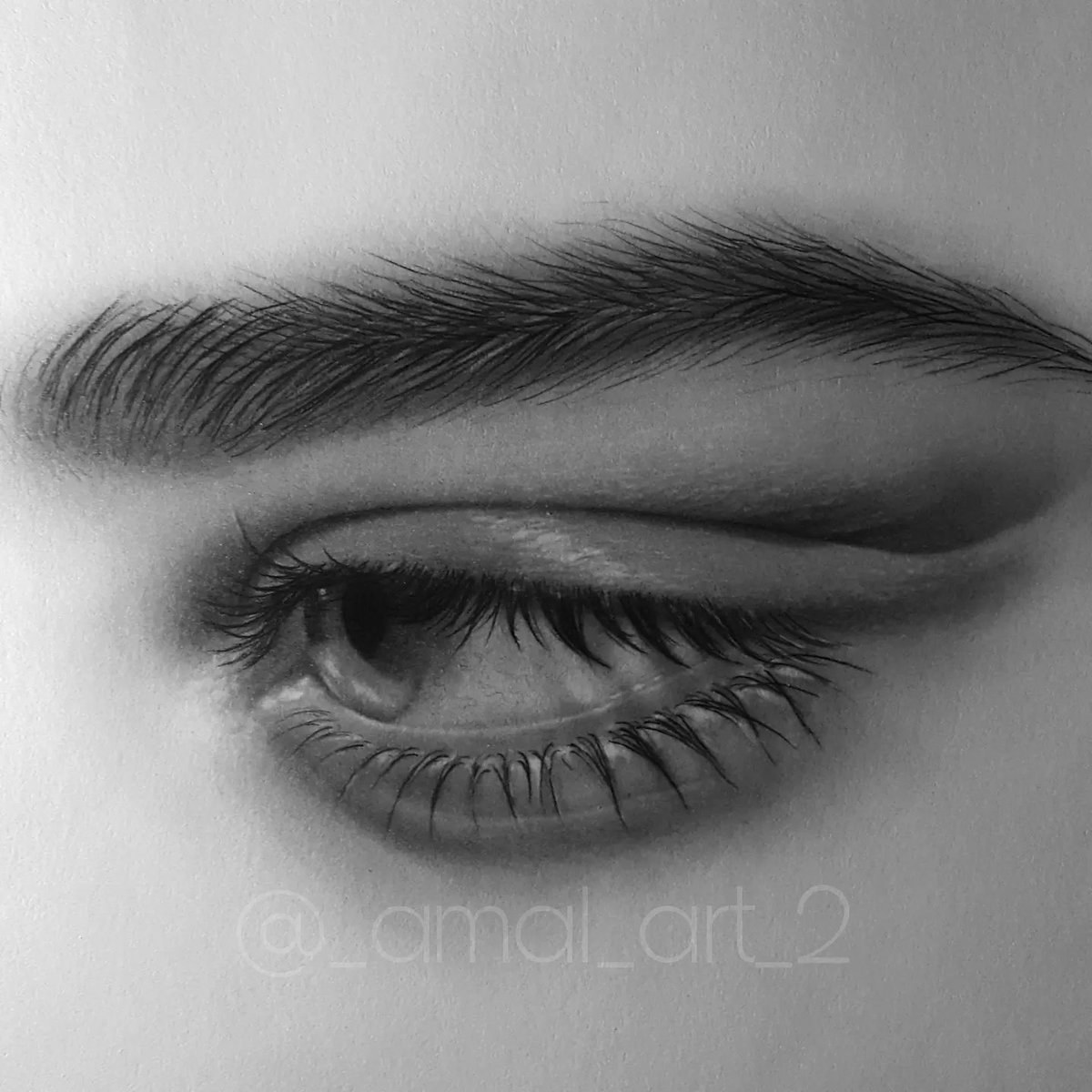 "حتّى عندما يعود المرء سالمًا من الأشياء التي تؤذيه، اعلم جيدًا أنّه لا يعود كما كان."