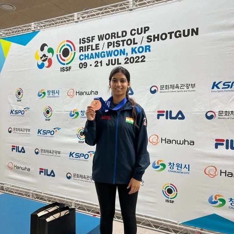 NccDteMPCG's tweet photo. #NCCactivity
#NCCachiever
#FiringResult
It is a moment of great pride that our(MP&amp;CG Dte) ex cadet Ashi Chouksey has won bronze medal in the 50m Rifle Women team event  category  at ISSF World Cup in South Korea. Well done &amp; keep it up! 
@HQ_DG_NCC 
@drajaykumar_ias 
@PRODefNgp https://t.co/9bfy8p5Zvu