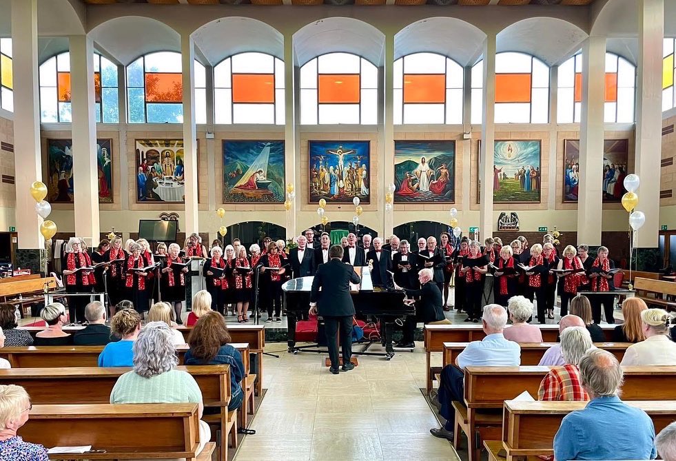 merseywave's tweet photo. Thanks to everyone involved with  Mersey Wave Choir and Young Singers Summer Concert Celebrating 10years!🎶 Thank you to our wonderful audience! We were also delighted the Lord Mayors of Hale Village and Halton could join us. Thank you for your support https://t.co/VxNtTM8WG1 https://t.co/R8Cu2MvOtX