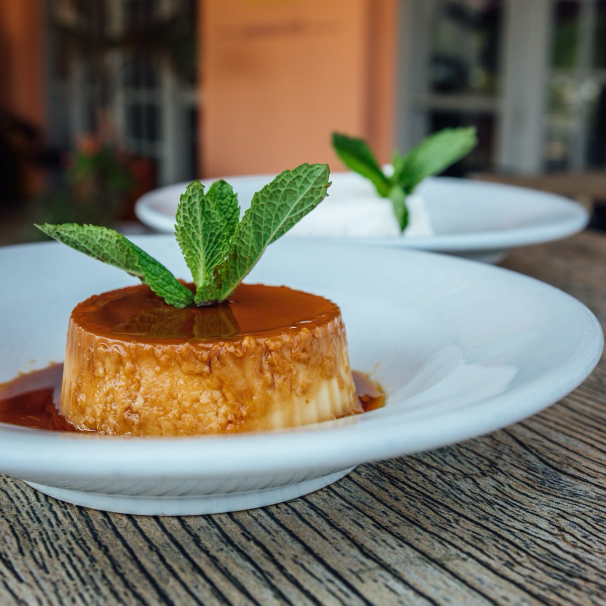 ElChileCafe's tweet photo. This dessert duo is worth dropping in for! Enjoy our Seasonal Flan or Tres Leches as a delicious afternoon treat ☀️ https://t.co/hujRM1GIzx