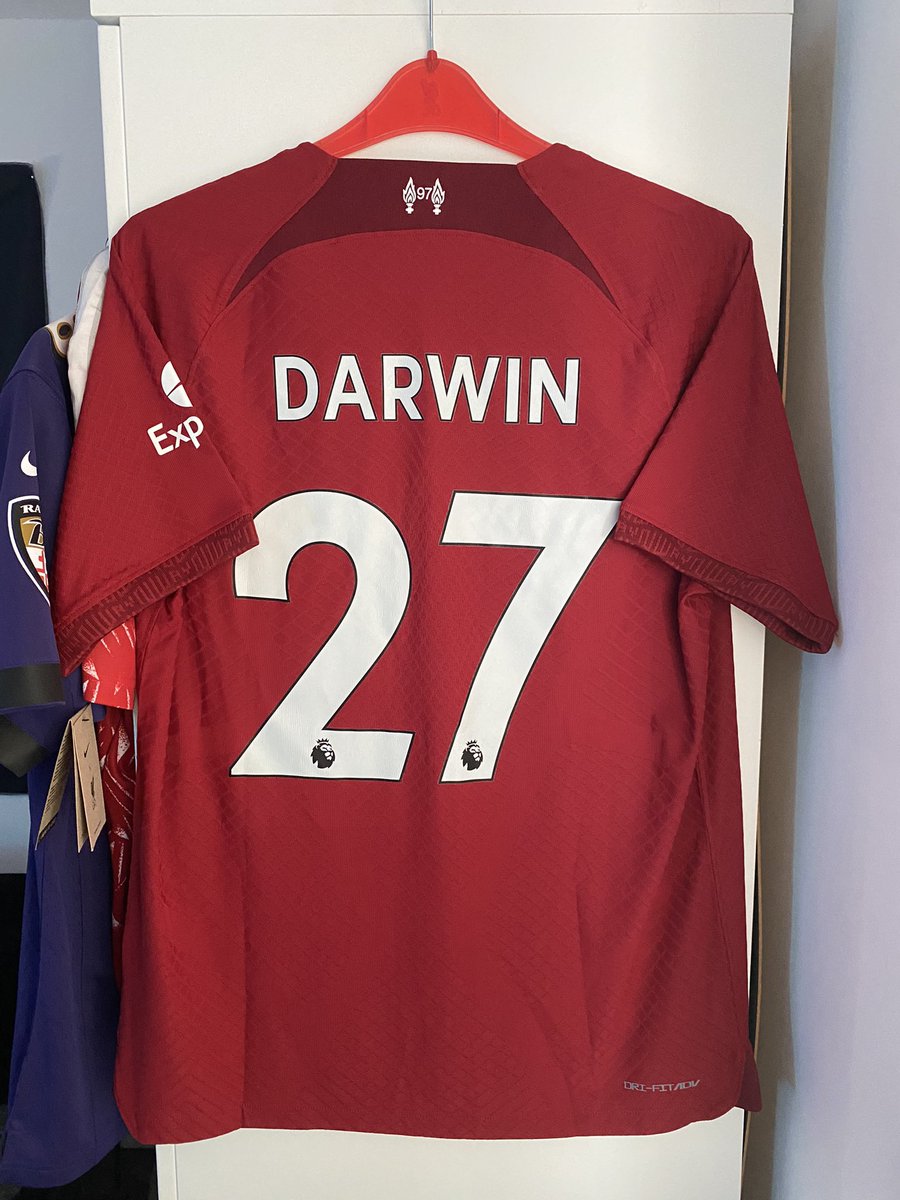 TotalCK's tweet image. W Birthday gift from the girlfriend. @Darwinn99 🔴