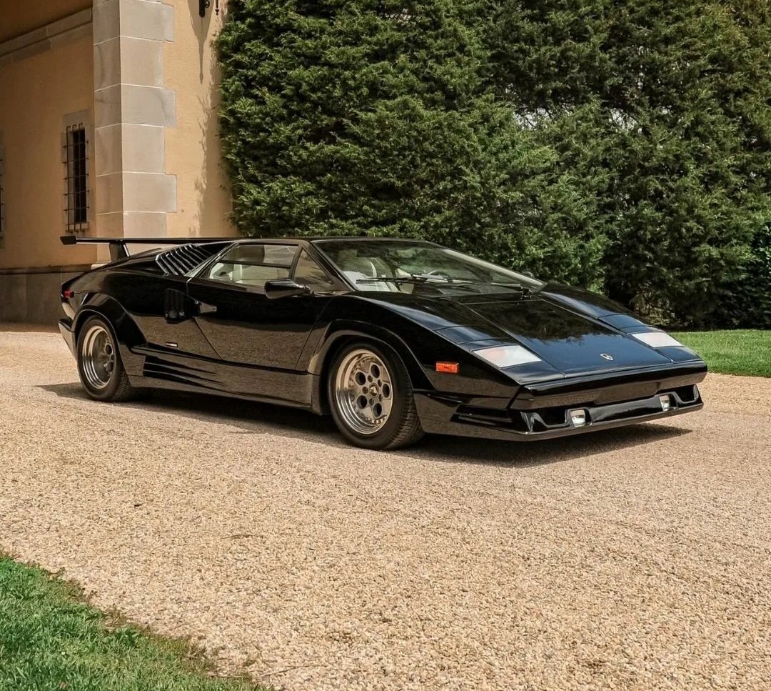 Lamborghini Club tweet media