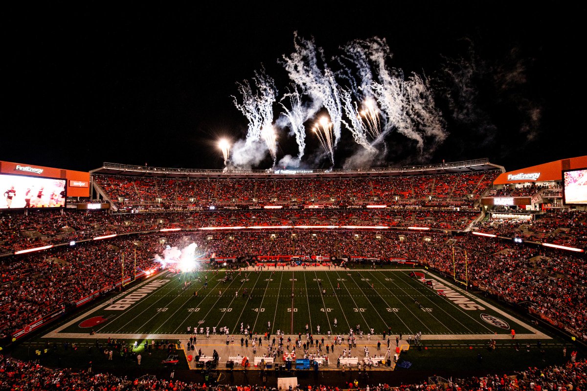 Who's ready for more primetime games at <a href="/FEStadium/">#DawgPound</a>? 🙌

🏟🎟 » brow.nz/tickets