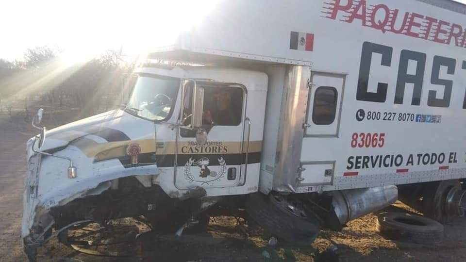 RubenDashCastro's tweet photo. Accidente de Constitución a La Paz km 185, se portan 3 personas lesionadas. En el lugar ya estan los servicios de emergencia.@EstafetaRastreo @GalyRous @RousCarrillo6 @Thermokineros @AgustinaLaraal1 @Kikooman83 @alberto29164963 @CemsDe @ClaudiaMarizaL2 @Titanes57Ofic https://t.co/qJTt3cNMdh
