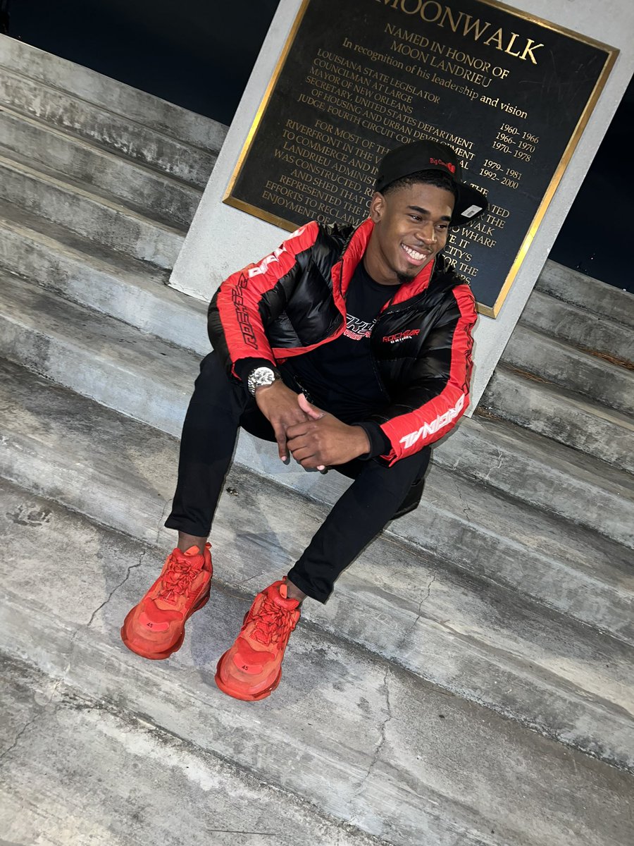 _c1aud's tweet photo. #WhosWhoOfUSM
- Claud 
- Senior 23’ 🦅
- Social Work Major
- Sagittarius https://t.co/sM1XnE3gLH