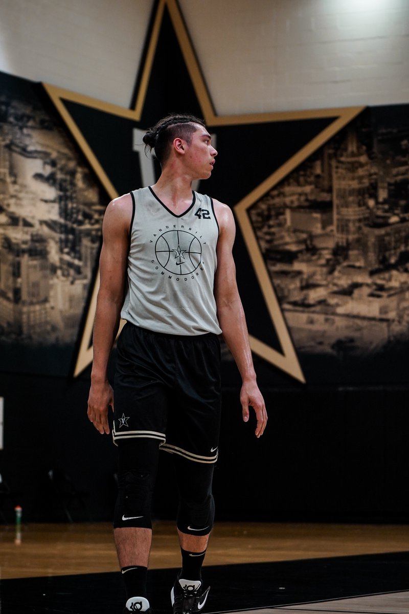VandyMBB tweet picture