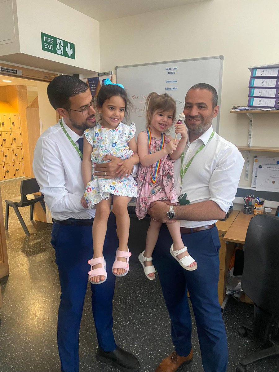 Just want to take this opportunity to say goodbye to ESJ, thank you for an amazing 4 years… Thanks for all the lovely cards, messages and gifts from our wonderful staff, students and parents/carers! All the best for the future 👏🏾 It’s been a pleasure