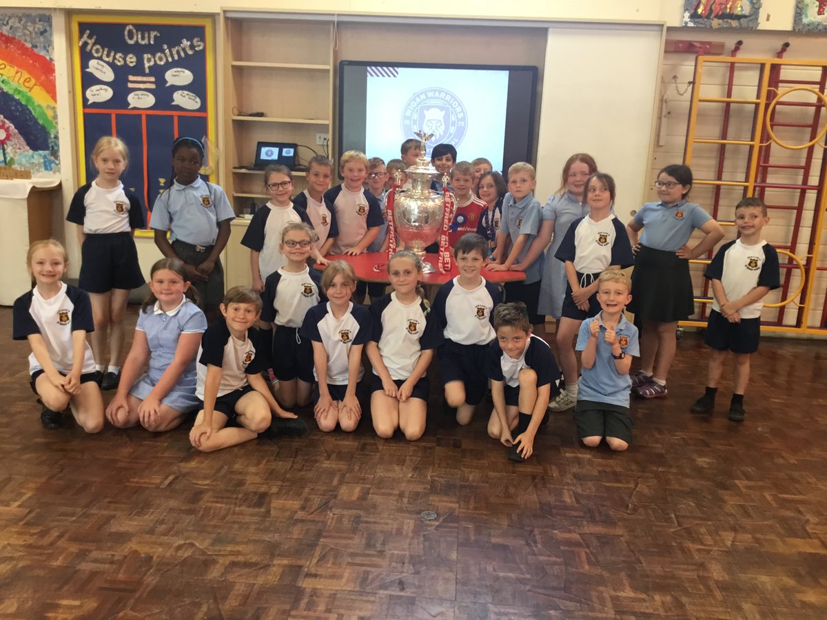 MrsTeahan's tweet photo. We have had a lovely visit from @WiganWarriorsRL to show us the Challenge Cup. It was very impressive! @OURLADYSASPULL #ourladyspe https://t.co/cLAlqt39pL