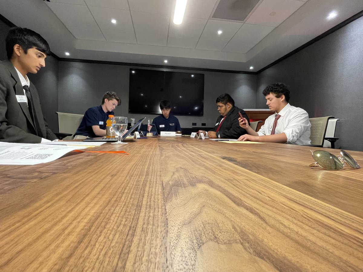 MichiganBPA's tweet photo. The 2022-2023 State Executive Council conducted their first official business meeting this past weekend and have begun planning for an INCREDIBLE year of #MIBPA! https://t.co/N2WqhWgA3U