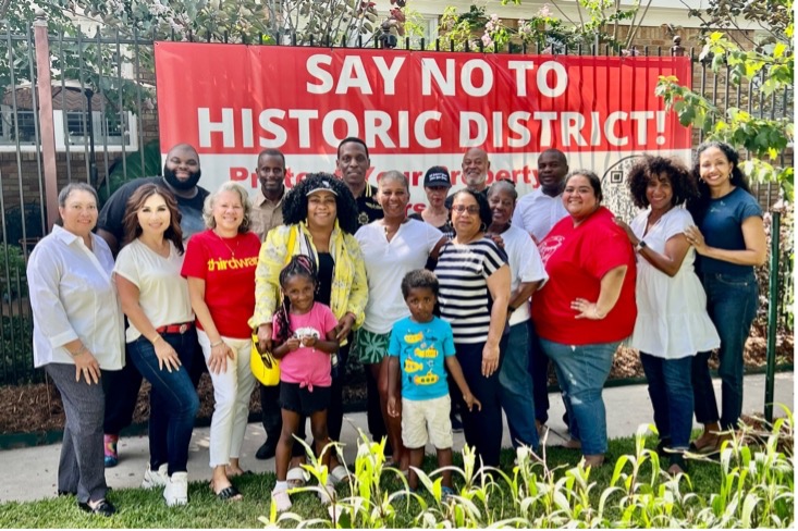 STCL_Houston's tweet photo. South Texas Law alumna Melanie Wilcox Miles ’96 led the legal charge to help the Third Ward’s Riverside Terrace community win its battle to avoid being named a Historic District by the City of Houston.
https://t.co/woDV5jaway
#stclalumni #community #probono #southtexaslaw https://t.co/Y05DA4mZwo
