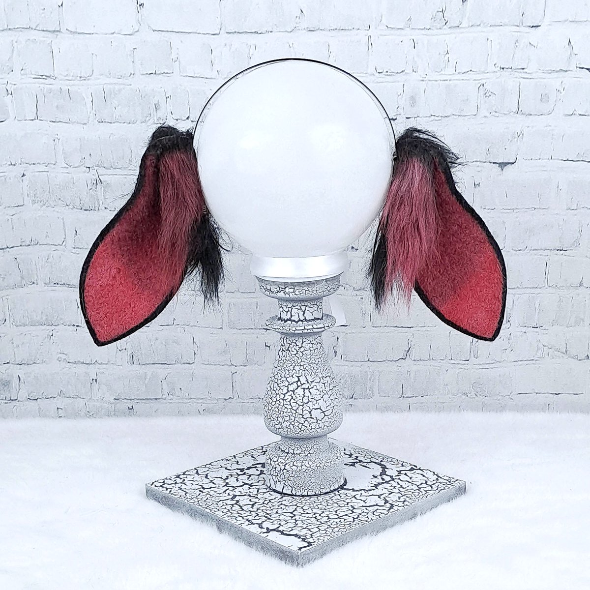 thewaifustore's tweet photo. ♥️🐰Mini Lopsy Bunny Ears🐰♥️ 
Order from our website today! 
I spent some time testing a new lopsy pattern this weekend using different materials to try and achieve a little more flop for our lops! 
 #bunnygirl #cosplayears #earmaker #egirl #animalears https://t.co/XTMt0NU7Qd