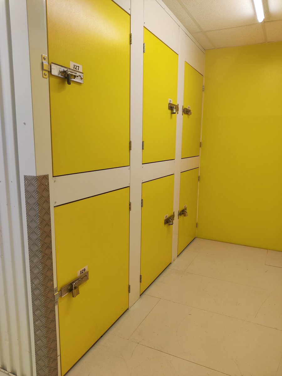 WmOBrienStorage's tweet photo. Lockers! 

Due to popular demand this year we have created more lockers! We now have 15sqft lockers available to rent. They are ideal for multiple suitcases👌The perfect solution for international students or domestic customers who just have a small amount of items to store! https://t.co/ixUx1xVjxX