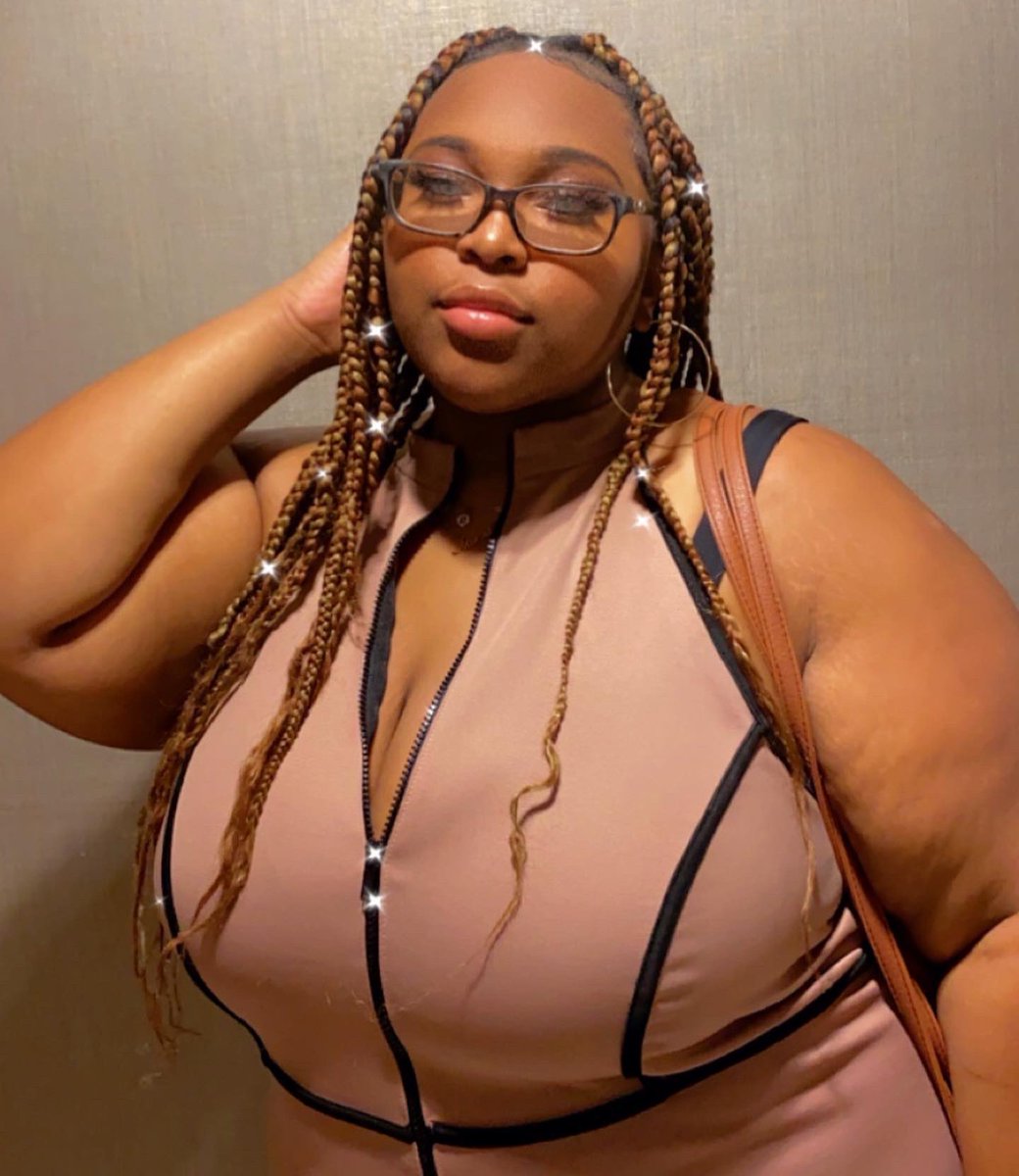 xrigxnaltee's tweet photo. *barbie’s voice* it’s my birthday🎂💕 #20 #anewdecade 🥰 https://t.co/Zibw650JAv