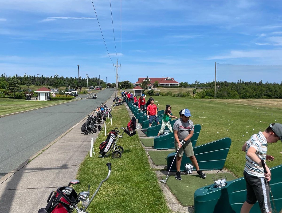 Clovelly Junior Camps week 3 is complete!  

Congrats to our award winners
Skills challenge-Molly
Kindness-Max
Most improved-Jay
Course etiquette-David

Use your ProV1’s with confidence and pride!  You’ve earned it.

4 more weeks of camp left! Register at 
clovelly.ca