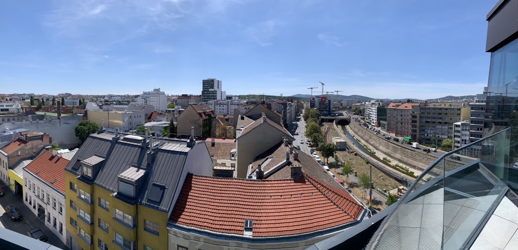 phiologe's tweet photo. Wien von oben ( ͡° ͜ʖ ͡°) https://t.co/NHbo80Dj7Z