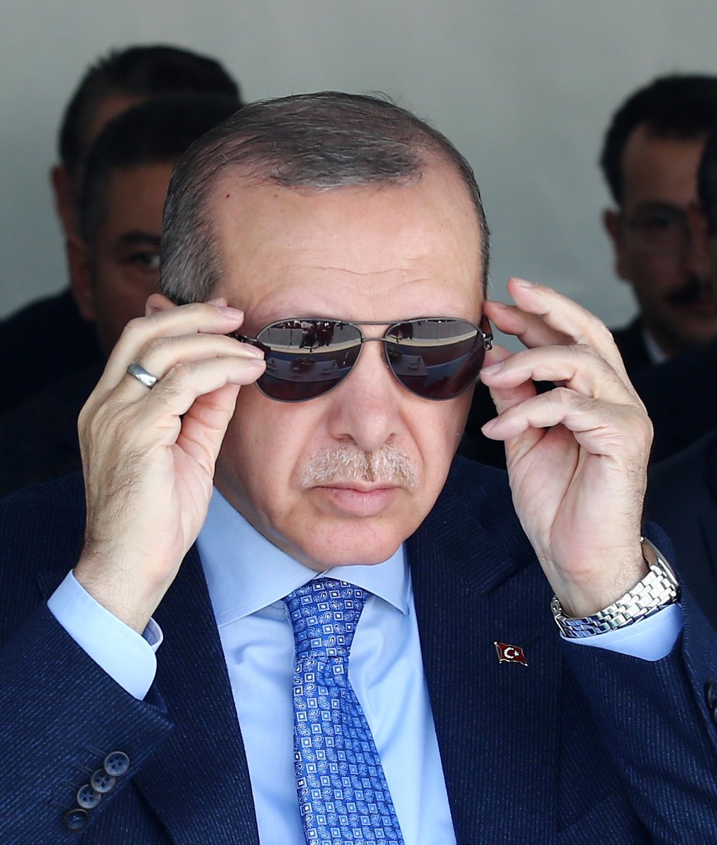 Yoruma etiketle birlikte Reisin en sevdiğiniz fotoğrafını bırakın twitter Reis koksun..

Haydi dostlar....

#TeşekkürlerErdoğan