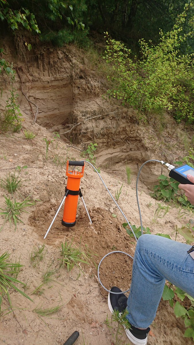 LundLum's tweet photo. @LundLum field day experimenting with @medfak_LU portable gamma spectrometer for environmental dose rates in and out of sediments. @LundGeology @ambergileseve @halexgeo https://t.co/P9JgUQqczc