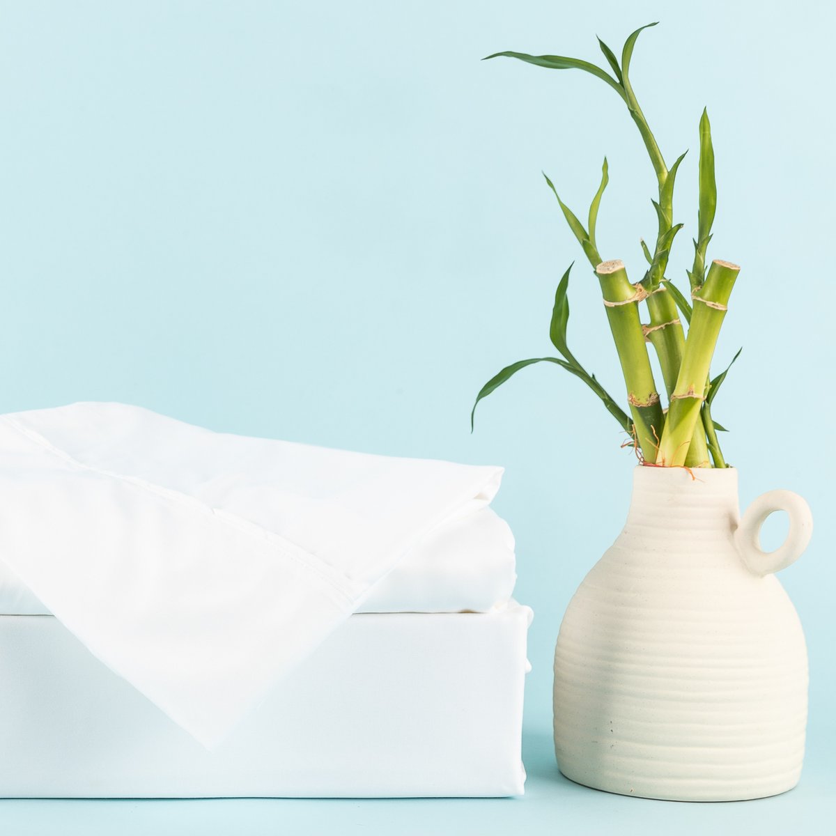 shootpronto's tweet photo. limited budget? no sweat. 💅
we've got various props to use, and the best part - they're on the house. 😍
just style your shoot and check out the prop list.
get started via link in bio✨
 #ecommercebusiness #ecommercedev #ecomexperts #ecommercecanada #productphotography https://t.co/6CkBLRLFvi