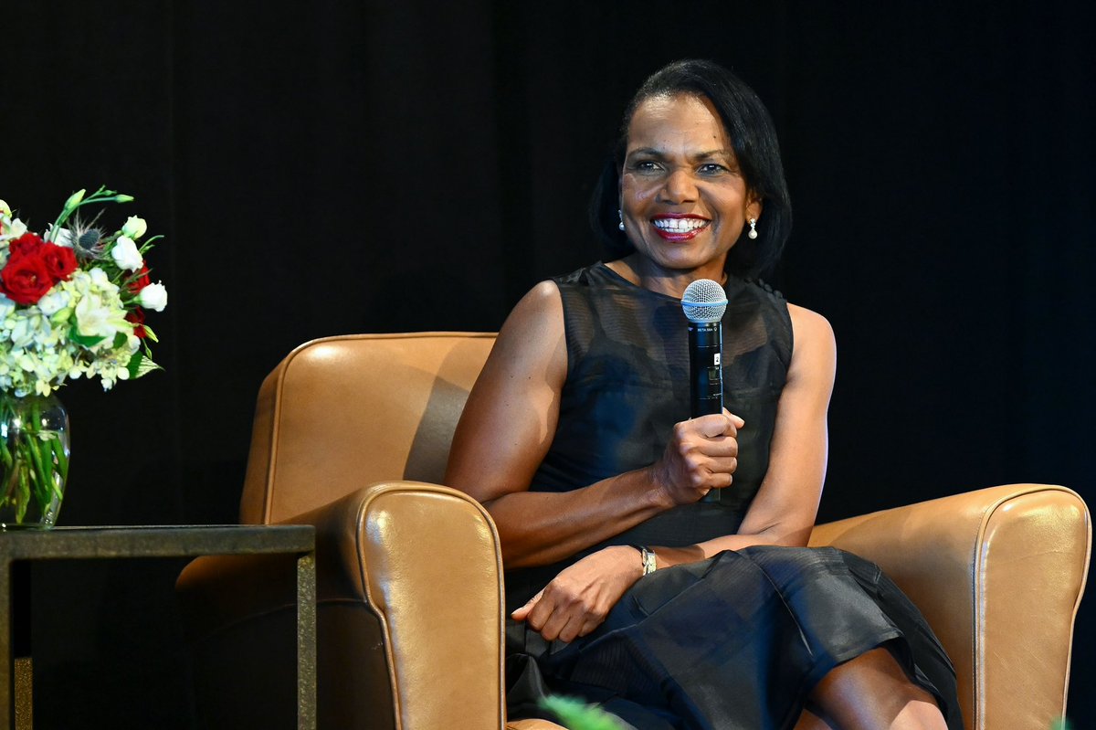 CondoleezzaRice's tweet photo. It was an honor to be named 2022 Ambassador of Golf by the PGA TOUR. Golf provides wonderful opportunities on and off the course, brings people together, and helps to bridge differences. To be an envoy for golf is a privilege, and it’s a joy to connect others with the sport. https://t.co/BUL9NQnH4p