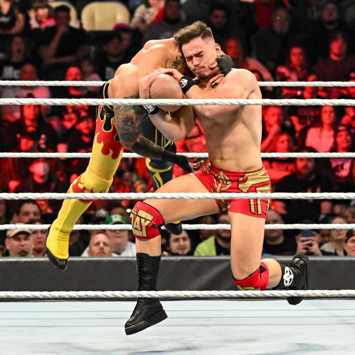 austintheorycom's tweet photo. Daily Photo @_Theory1 #Theory #AustinTheory #WWE #WWERaw https://t.co/sTzLfpEFab