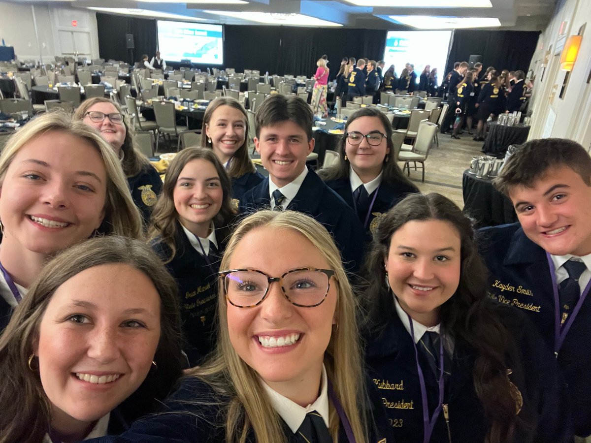 LouisianaFFA's tweet photo. The State Officers are representing Louisiana at the National FFA Summit in DC! We kicked things off today with a visit to Arlington National Cemetery. 🇺🇸 #elevatelaffa #stateofficersummit #laffa #nationalffa @LSUAgCenter @La_Believes https://t.co/4ajdD3WMPa