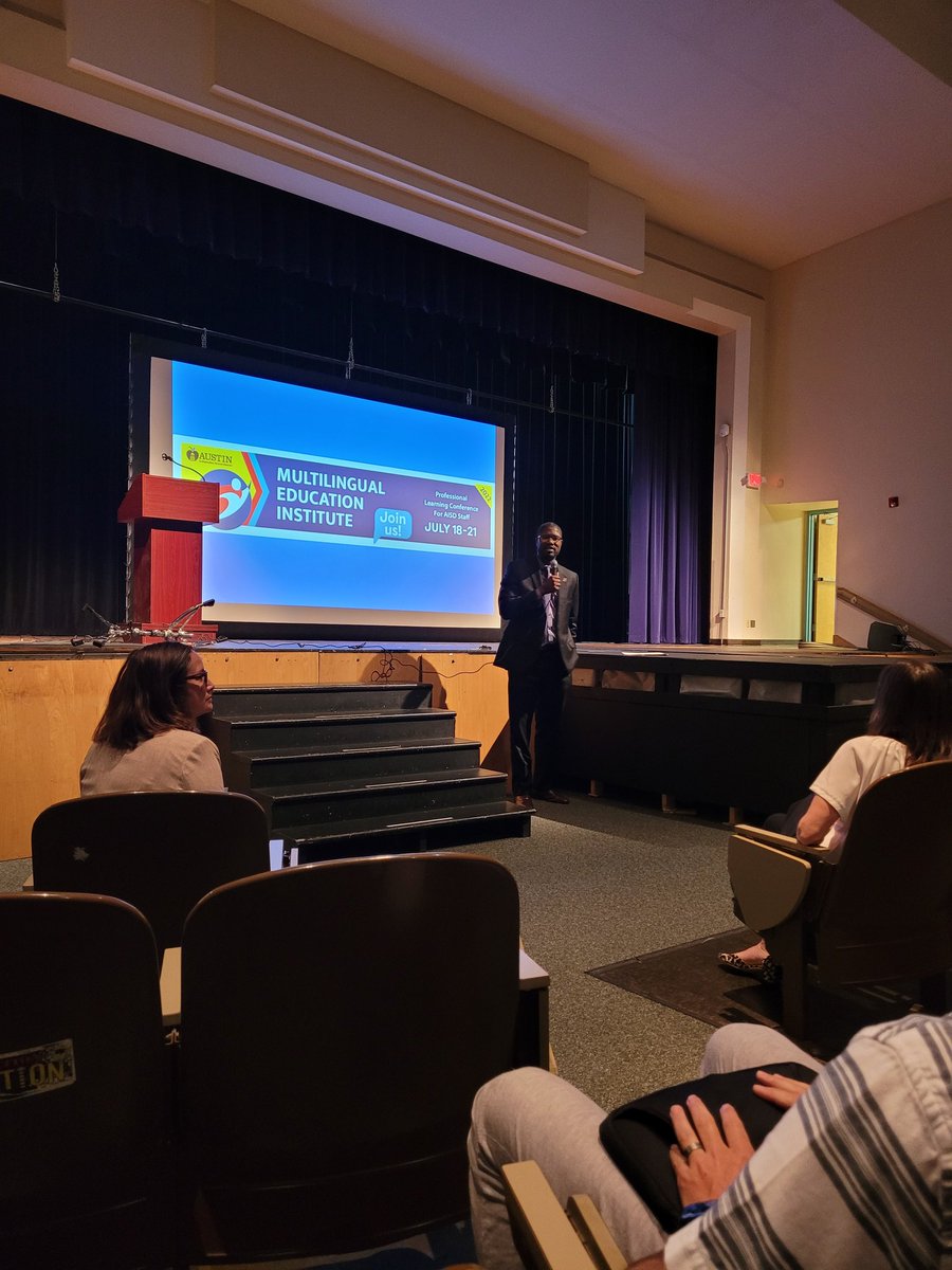 Multilinguateam's tweet photo. @AISDMultilingue AISD multilingual Institute is happening now. So bless to be here with amazing people. #AISDPROUD https://t.co/HHqrMrfmVk
