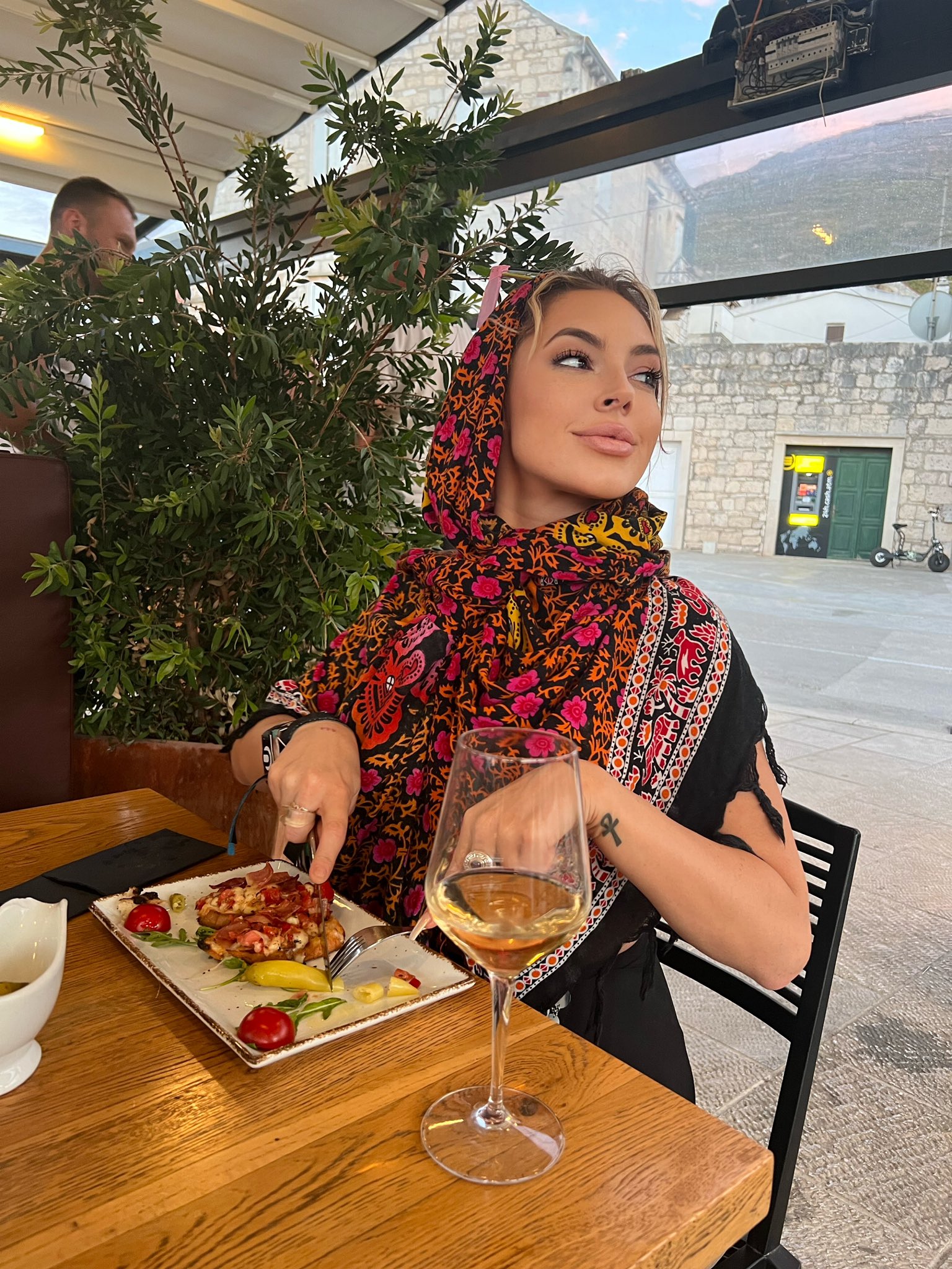 𝕷𝖆𝖚𝖗𝖊𝖓 𝖂𝖎𝖑𝖉 𝕿𝖔𝖕 .3%🔞♑️ on Twitter: "Want to know what manushka wants