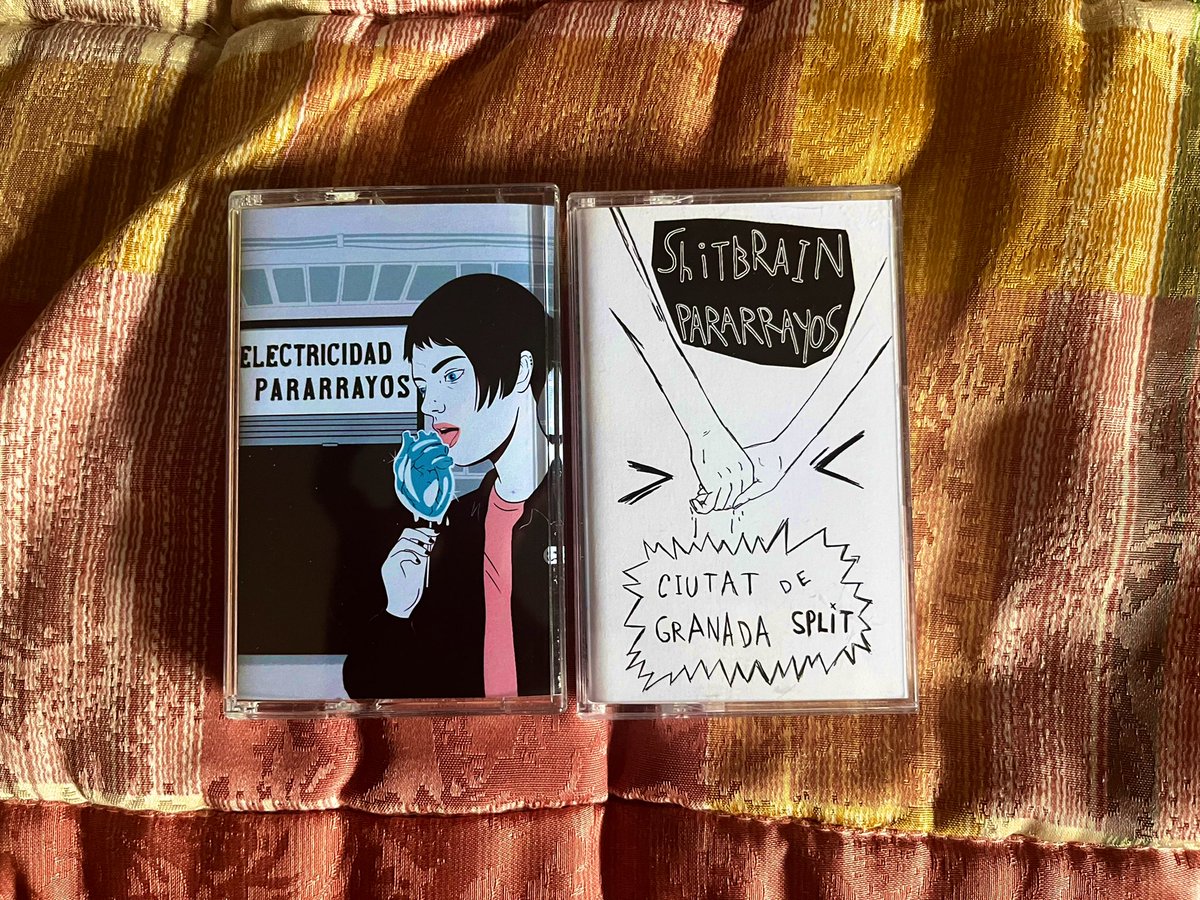 Hoy me ha llegado el cassette de @pararrayosbanda y venía con sorpresa de regalo 😍 ¡Mil gracias! ❤️