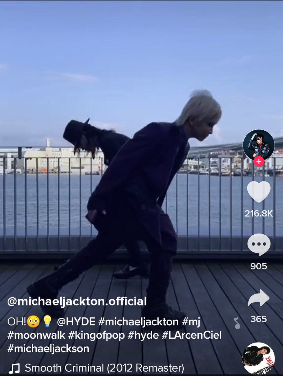 satomi_060207's tweet photo. HYDEさんほんますごい👀✨
ゼログラビティ出来てるもん。背筋や体幹ない人がすると顔が下向いて片足がすぐに前に出るんだけど、HYDEさん顔は前向いてるし足もギリギリまで出てない！
素晴らしい✨👏👏👏✨
数回練習したら完璧なゼログラビティ出来そう 👀✨
専用靴と専用の床を誰か〜！( ｣ﾟДﾟ)｣ https://t.co/bR5ysT5sbc