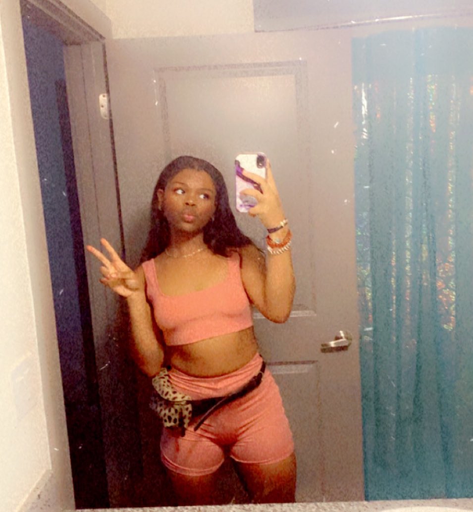 jstliving🤍 tweet media