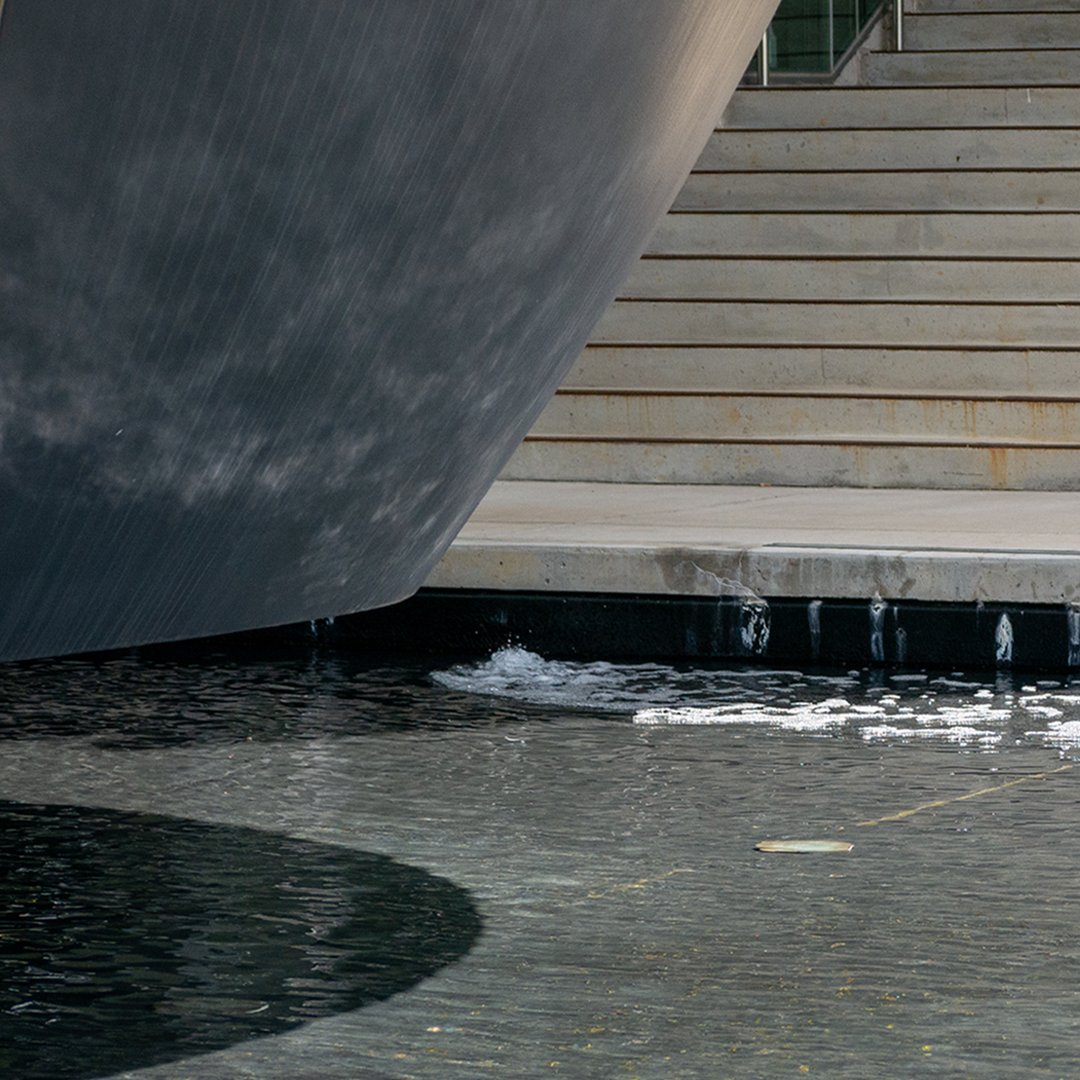 LawrenceTechU's tweet image. At the steps of the LTU Taubman Complex, home to @LTUMarburgSTEM, 36,700 square feet of laboratory and collaboration space, and a carbon fiber orb that hovers above a reflection pool just outside the entrance. #WeAreLTU #CampusArchitecture