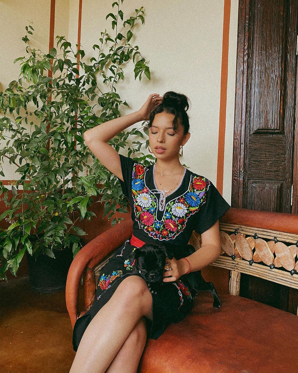 AngelaAguilar__'s tweet photo. ♥️ https://t.co/Ah4148WoDK