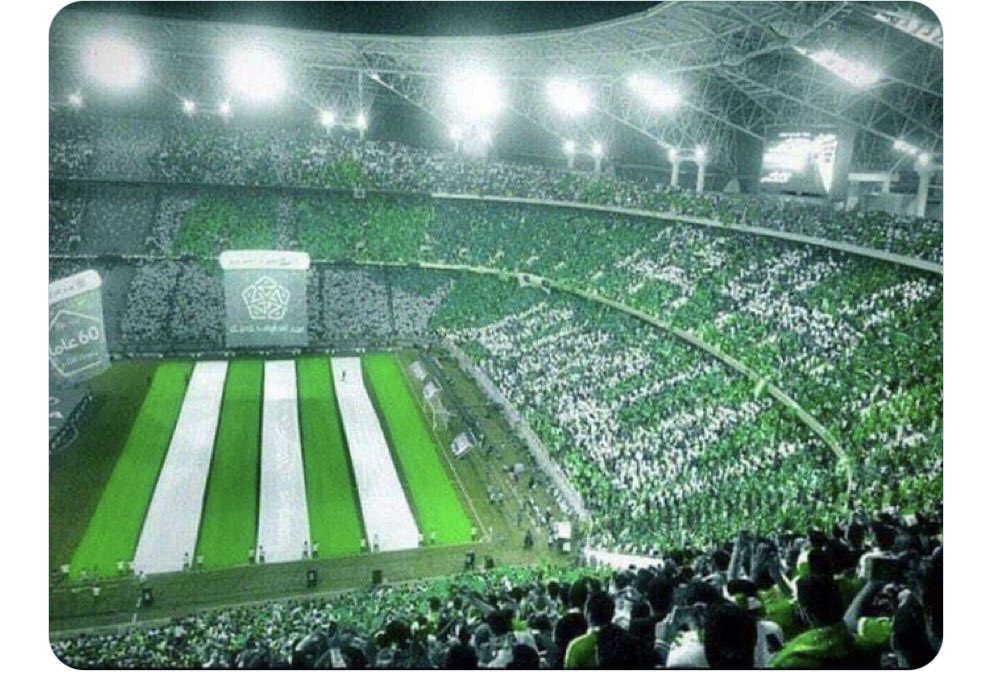 #سيدي_ولي_العهد_الاهلي_يدمر_10 لا تتوقفو ياعشاق الملكى لا تستسلمو لا تحبطو ضاقت وستفرج بعون الله وسيصل الصوت لولى العهد وسينصر الحق ويوقف العبث والامل فى الله اكبر 👋💚🇸🇦🤲