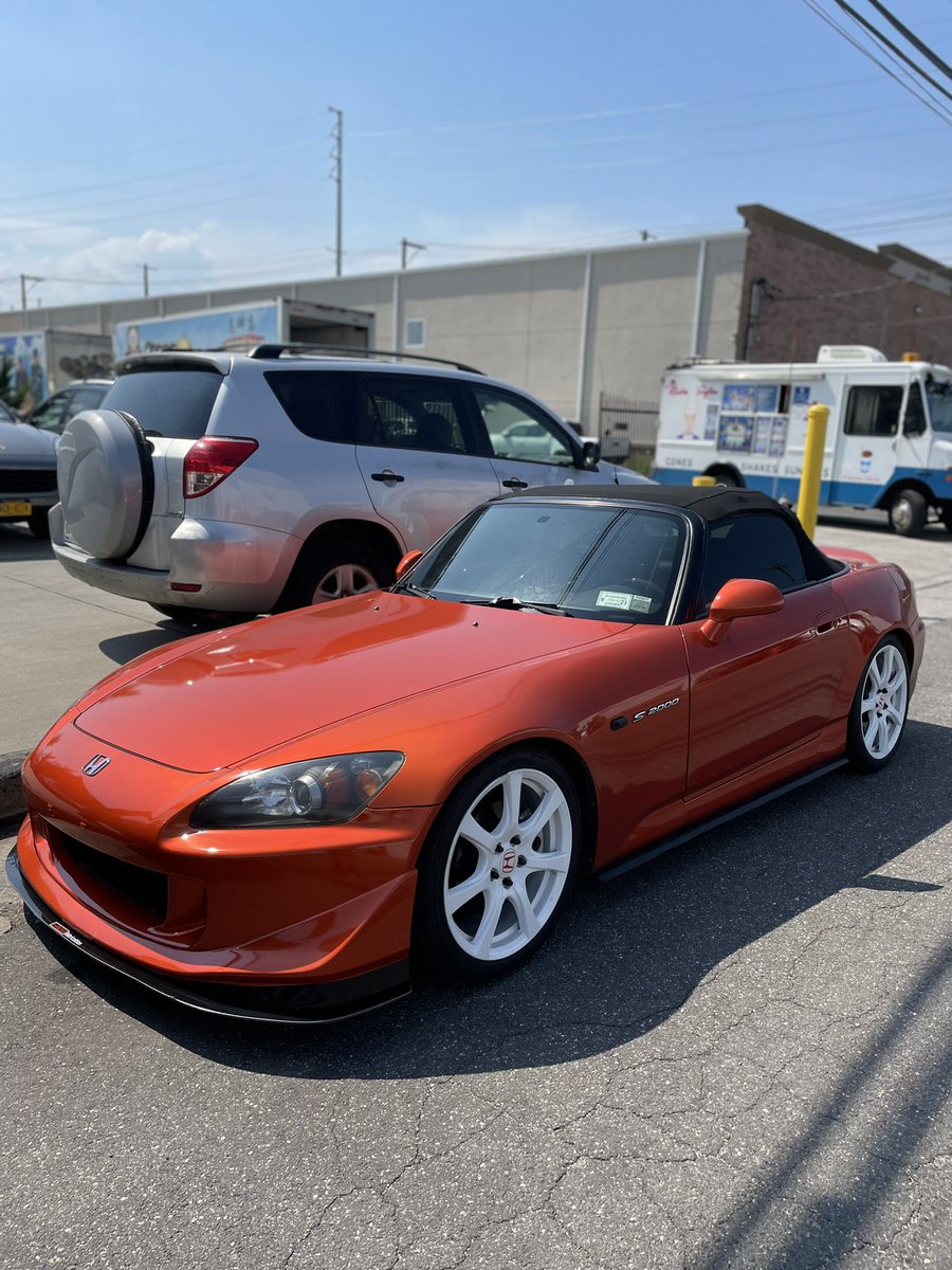 doomstarks_'s tweet photo. @RaverRTX246 @AzukiOfficial Thank you brotha. They’re FD2 civic type r wheels that i had bored to fit the front s2k hubs. I’m a long time s2k fanatic and a career mechanic, so any questions about yours feel free to hmu https://t.co/ROFI9Dq2kM