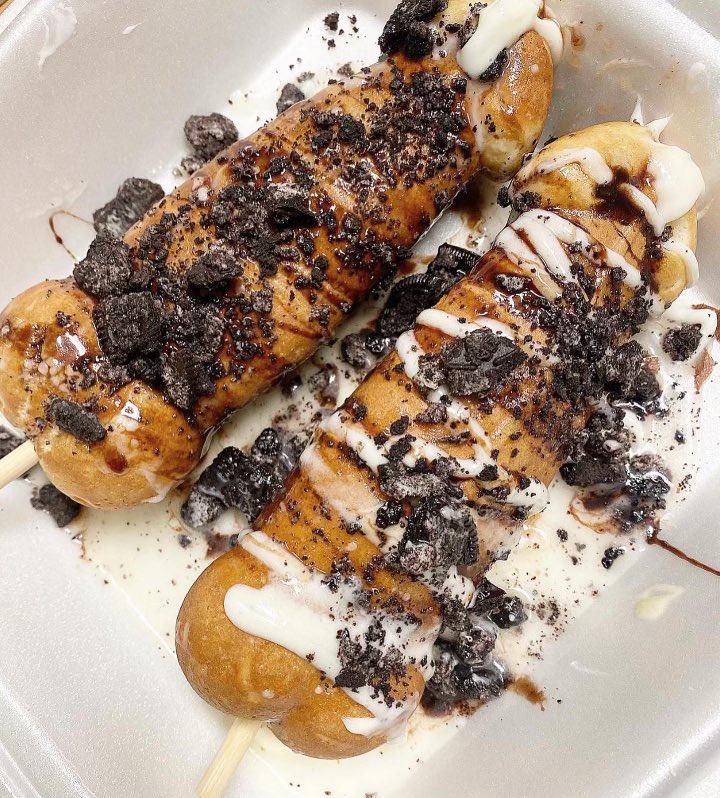 OurDelightful's tweet photo. 🧇🍆Cheesecake Stuffed DSticks available🍆🧇
 $20+tax per Box (2 Sticks) 
✅Made to Order! Prepayment REQUIRED!✅
🍪Cookies and Cream 🍪
🍩🌈Rainbow Sprinkles 🌈🍩

#DSticks #DOnAStick #Waffles #Waffle #Dessert #Killeen #EverythingIsBiggerInTexas #DontMessWithTexas https://t.co/Jimj27Fe0k