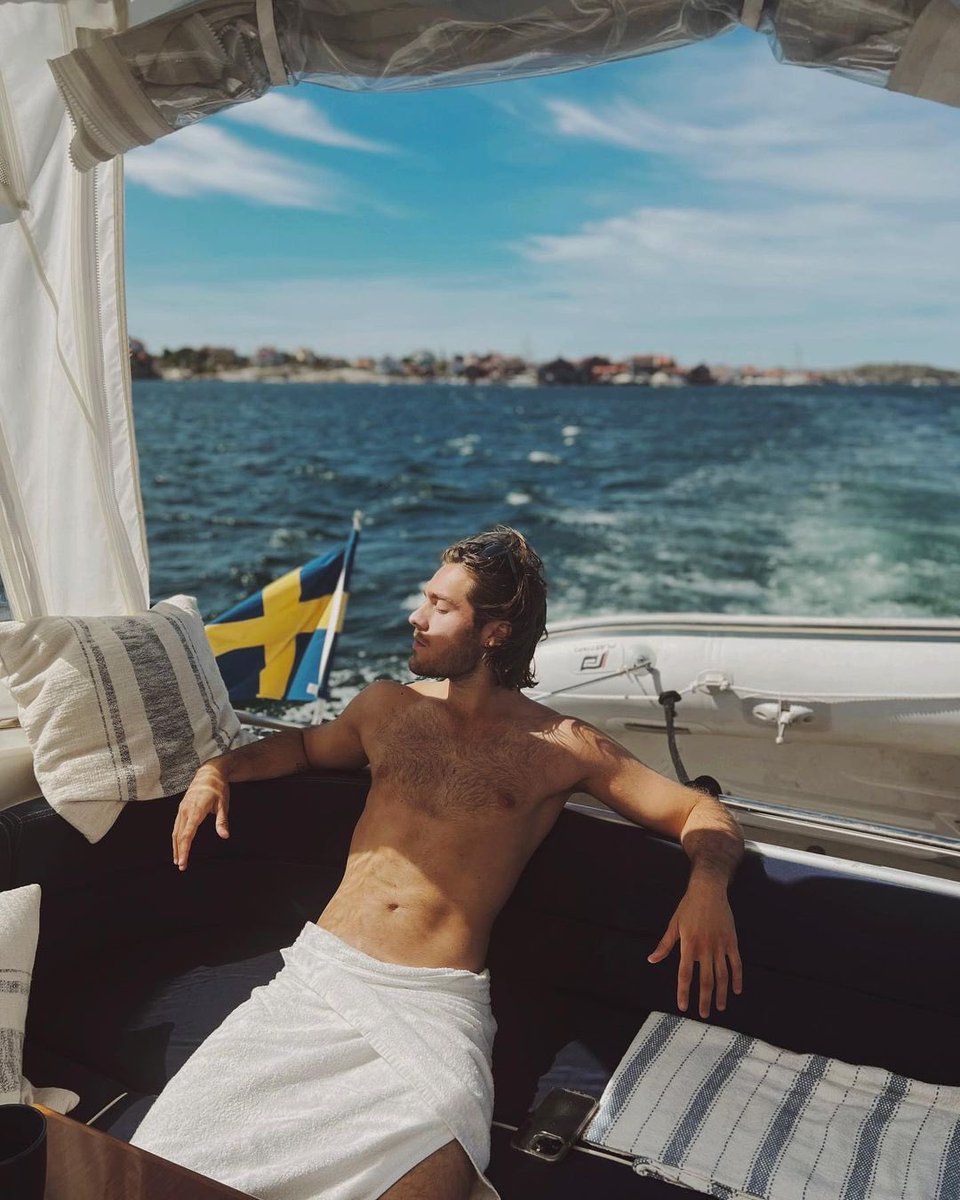 📸 | Benjamin Ingrosso via Instagram: Vacay Mode On 🇸🇪