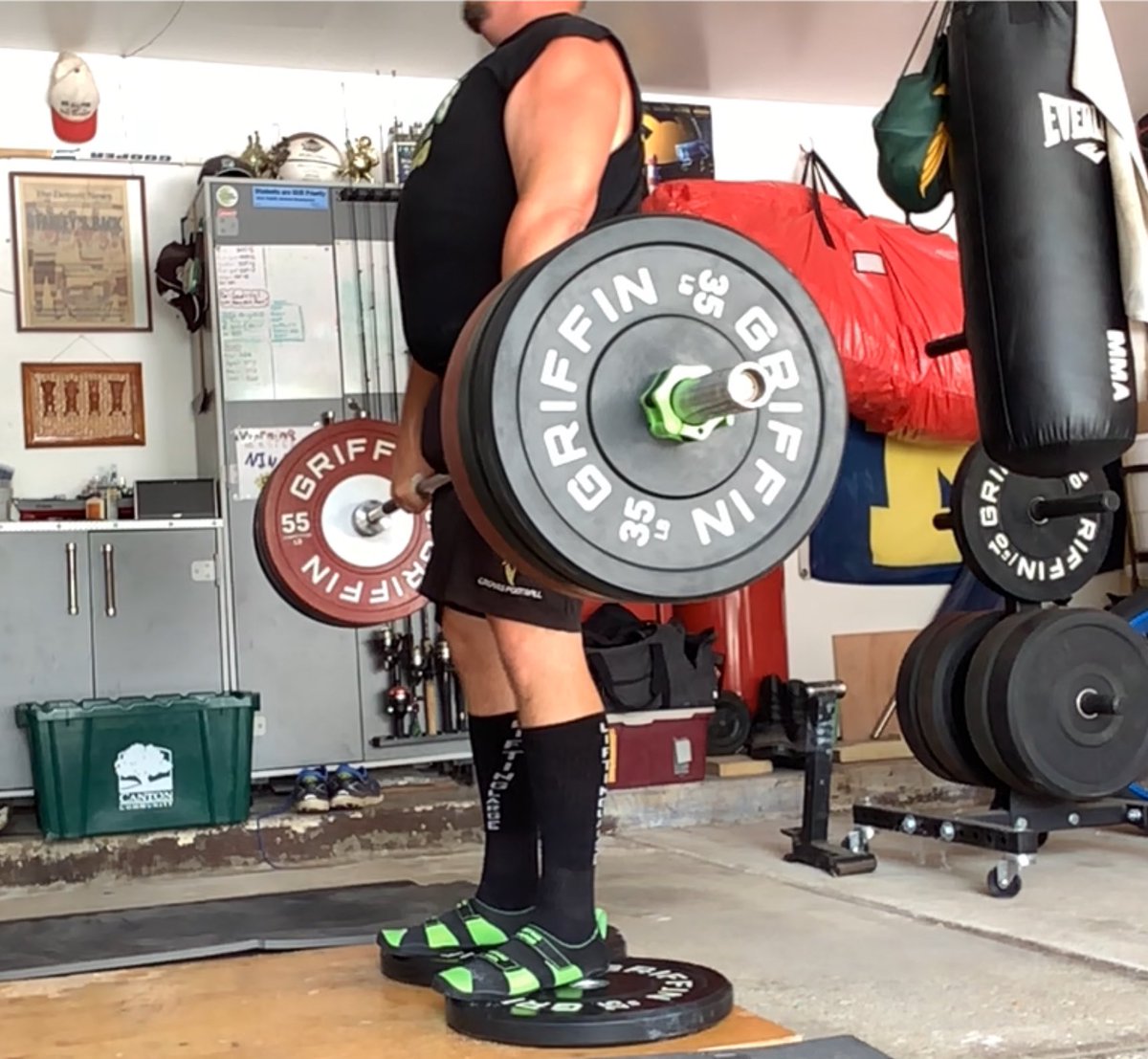 CoachJPWilson's tweet photo. Con: 8 days of detraining has killed my depth. This was my lowest rep 🤮 Pro: Program called for 3x4 DL drop sets at 75%, but I felt like making those deficits. 💪🏼 #chasing500 on 8/27! https://t.co/HyoqEeg8ci