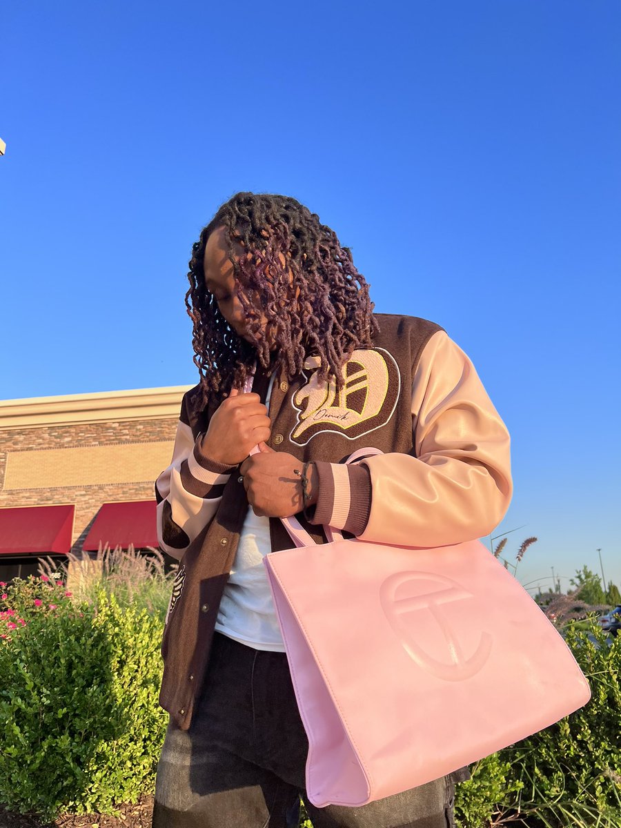 Launtrezze tweet media