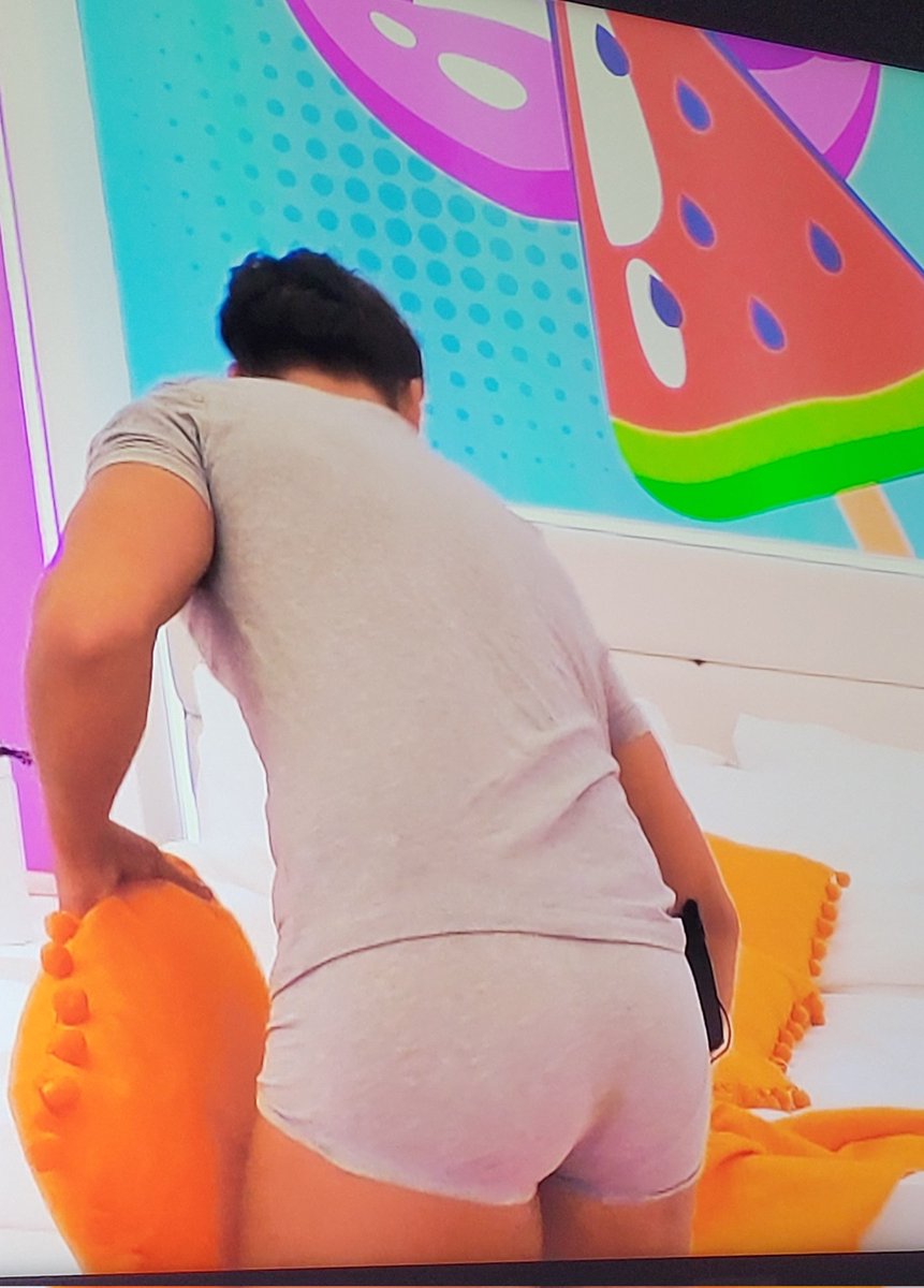 DianeLSmith81's tweet photo. Jacques and all his shite in #LoveIsland if he's not talking shite... #karma https://t.co/tj3g9kIjPX