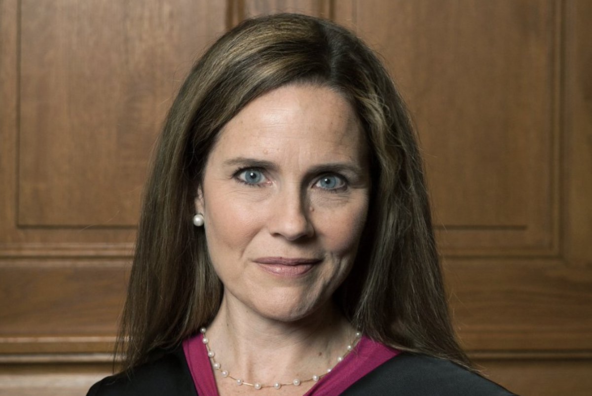 1/ THREAD: Body Language and Behavior Analysis No. 4658: Amy Coney Barrett's unusual facial expression  #BodyLanguage #BodyLanguageExpert #BehaviorAnalysis #EmotionalIntelligence