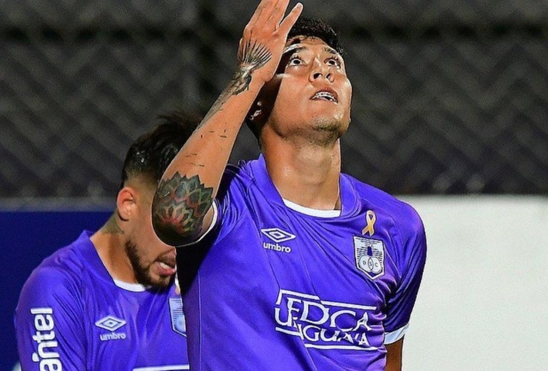 JuancaUmpierrez's tweet photo. La Directiva de Defensor Sporting resolvió no autorizar a Facundo Milán a jugar en Danubio. El motivo es la rivalidad.
El jugador tiene opciones del medio local y una de las más claras es Boston River. https://t.co/XVUjFSmzwT