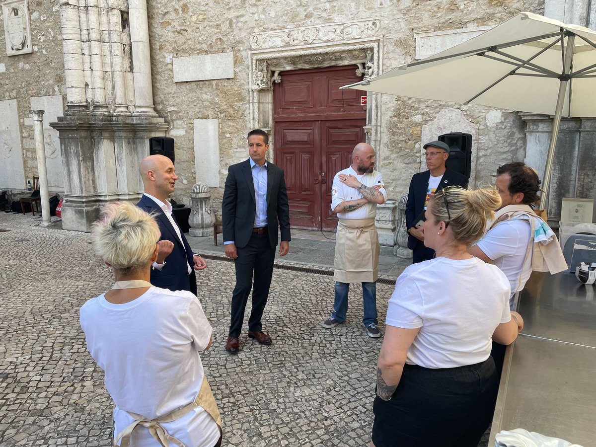 From last week's #unoc2022 high-level dinner in Lisbon 🐟🐙🇵🇹<a href="/chef_grace/">Grace Ramirez</a>, @Spaceychef, <a href="/KamillaSeidler/">Kamilla Seidler</a>, João Rodrigues &amp; <a href="/glasshostaria/">glass hostaria</a> of the Chefs Manifesto worked their magic with sustainably-sourced, (some) fully #traceable seafood. <a href="/mark4sdgs/">Mark Kaplan</a> <a href="/jaysonberryhill/">Jayson Berryhill</a> <a href="/paulnewnham/">Paul Newnham 🇦🇺</a>
