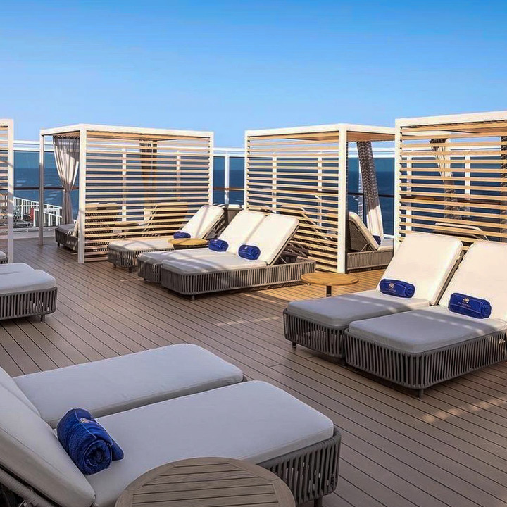 CrucerosPlus's tweet photo. Lo más cómodo de viajar en un crucero es que no tienes que preocuparte por lo que comerás o en donde relajarte, tienes muchas opciones en un mismo lugar.  🛳️  🧡 

MSC Yatch Club te ofrece experiencias incomparables en el mar. 💫  🌊 

#MSCYatch #viaja #cruceros  #crucerosplus https://t.co/2zQu5gJmV3